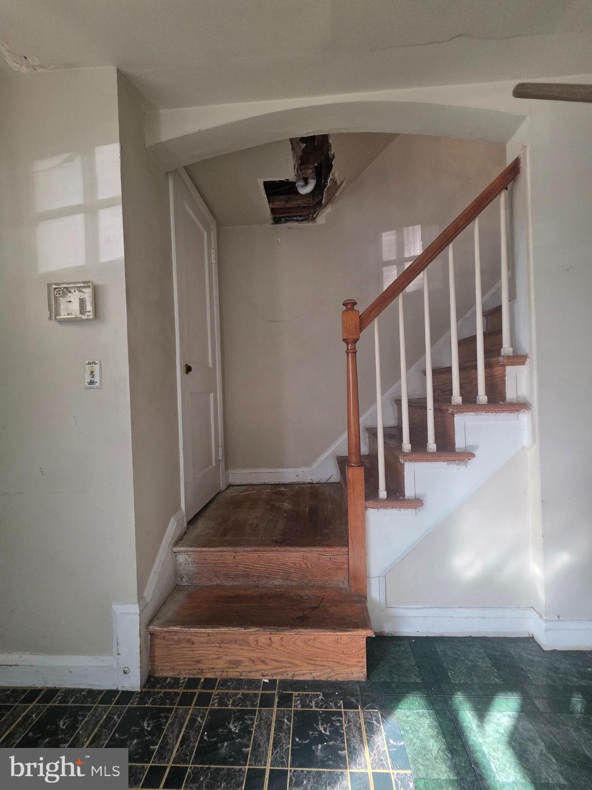 5933 Leith Walk Baltimore, MD 21239 - Photo 9 of 28 a view of entryway and hall