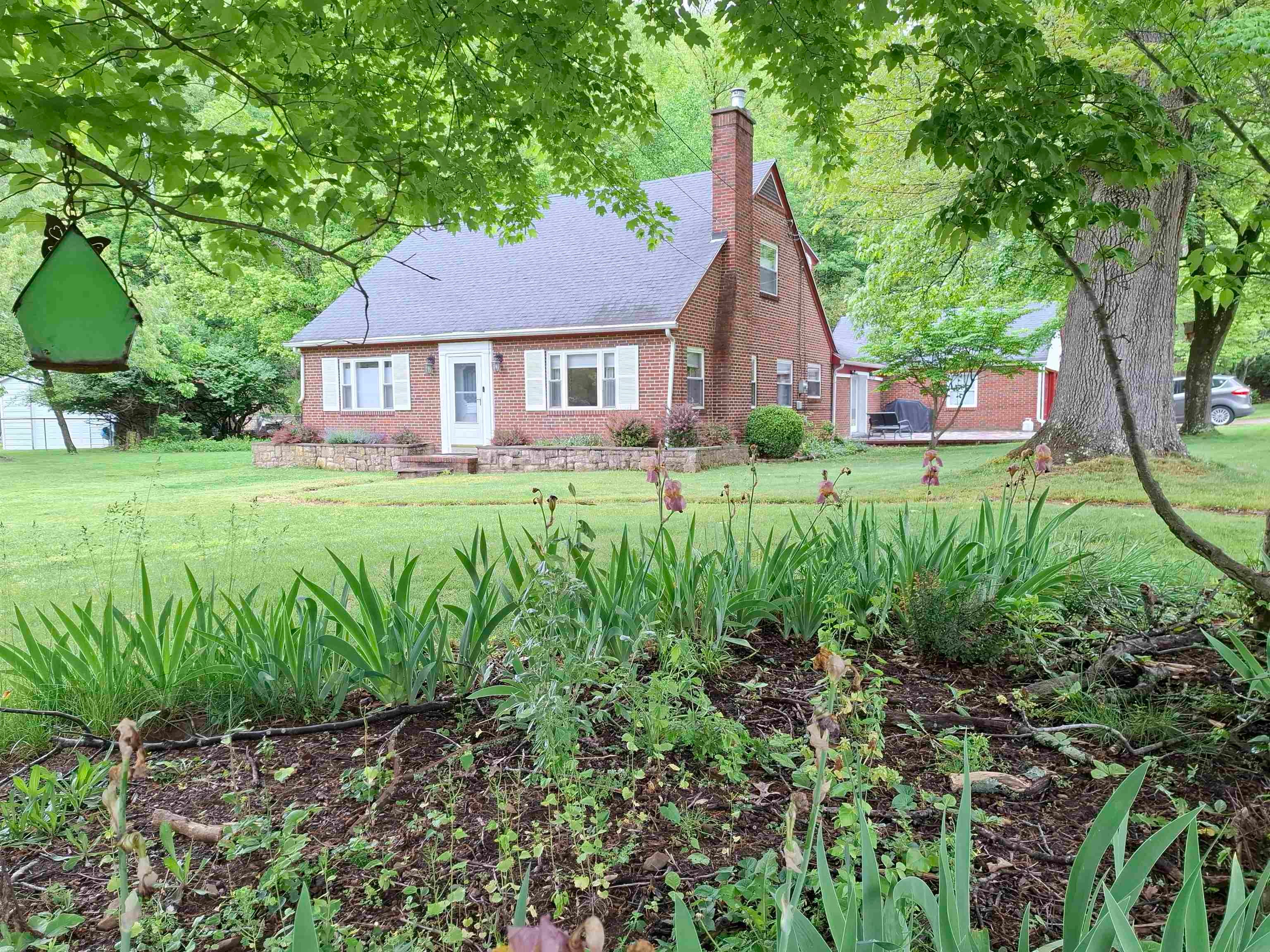2006 Old Miller Road Huntington, WV 25701 - Photo 1 of 20 Gallery Image 1