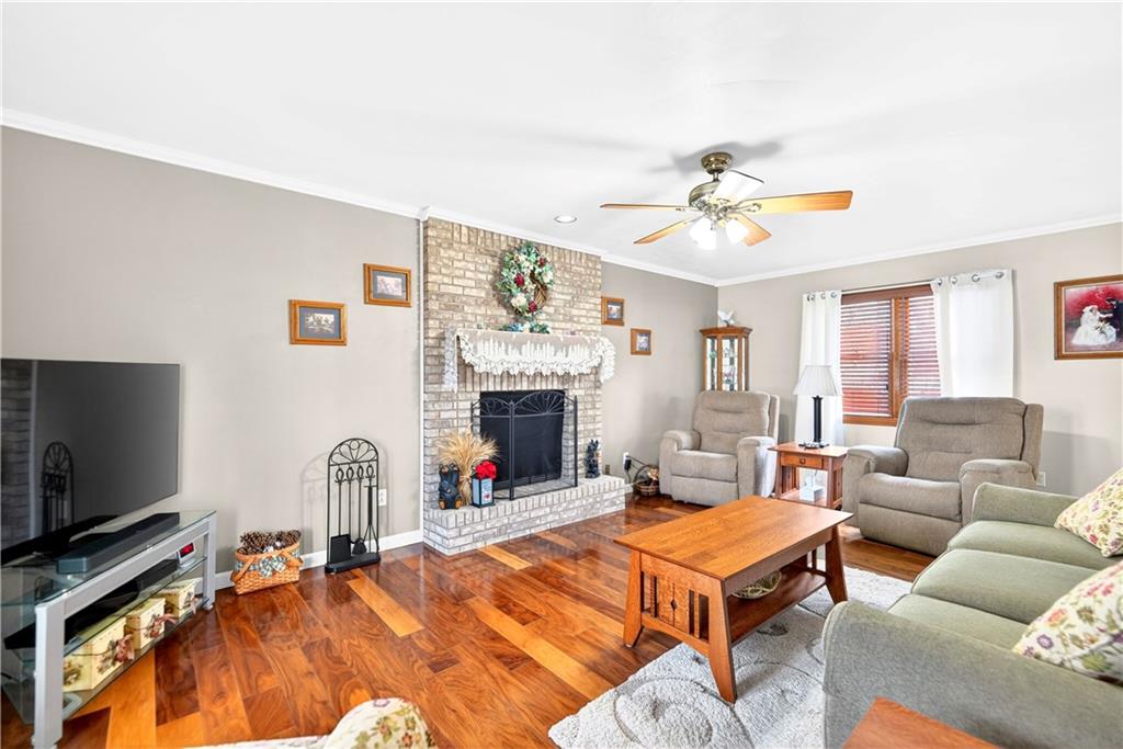 112 Circle Drive Irwin, PA 15642 - Photo 15 of 46