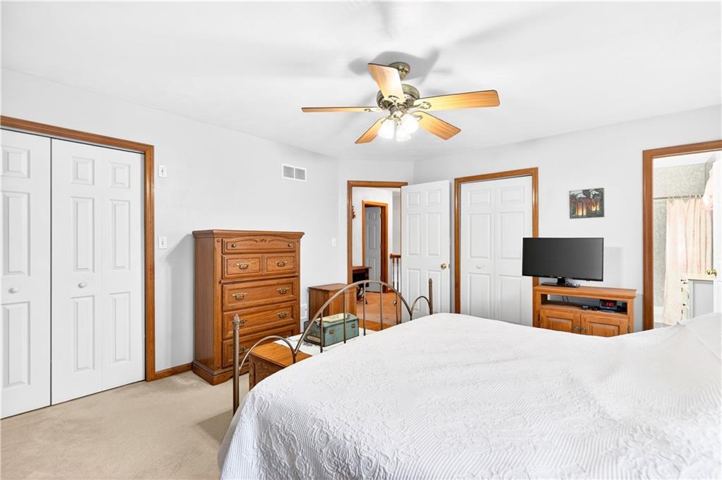 112 Circle Drive Irwin, PA 15642 - Photo 22 of 46 WALK-IN CLOSET