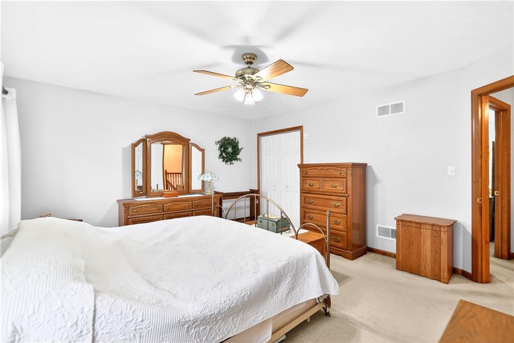 112 Circle Drive Irwin, PA 15642 - Photo 23 of 46 SECNDARY CLOSET