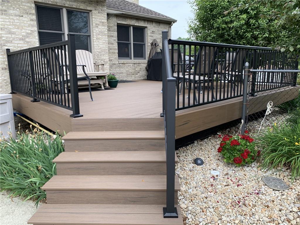 112 Circle Drive Irwin, PA 15642 - Photo 35 of 46 SUMMERTIME ENTERTAINING