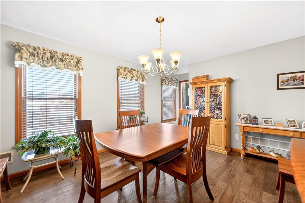 112 Circle Drive Irwin, PA 15642 - Photo 6 of 46