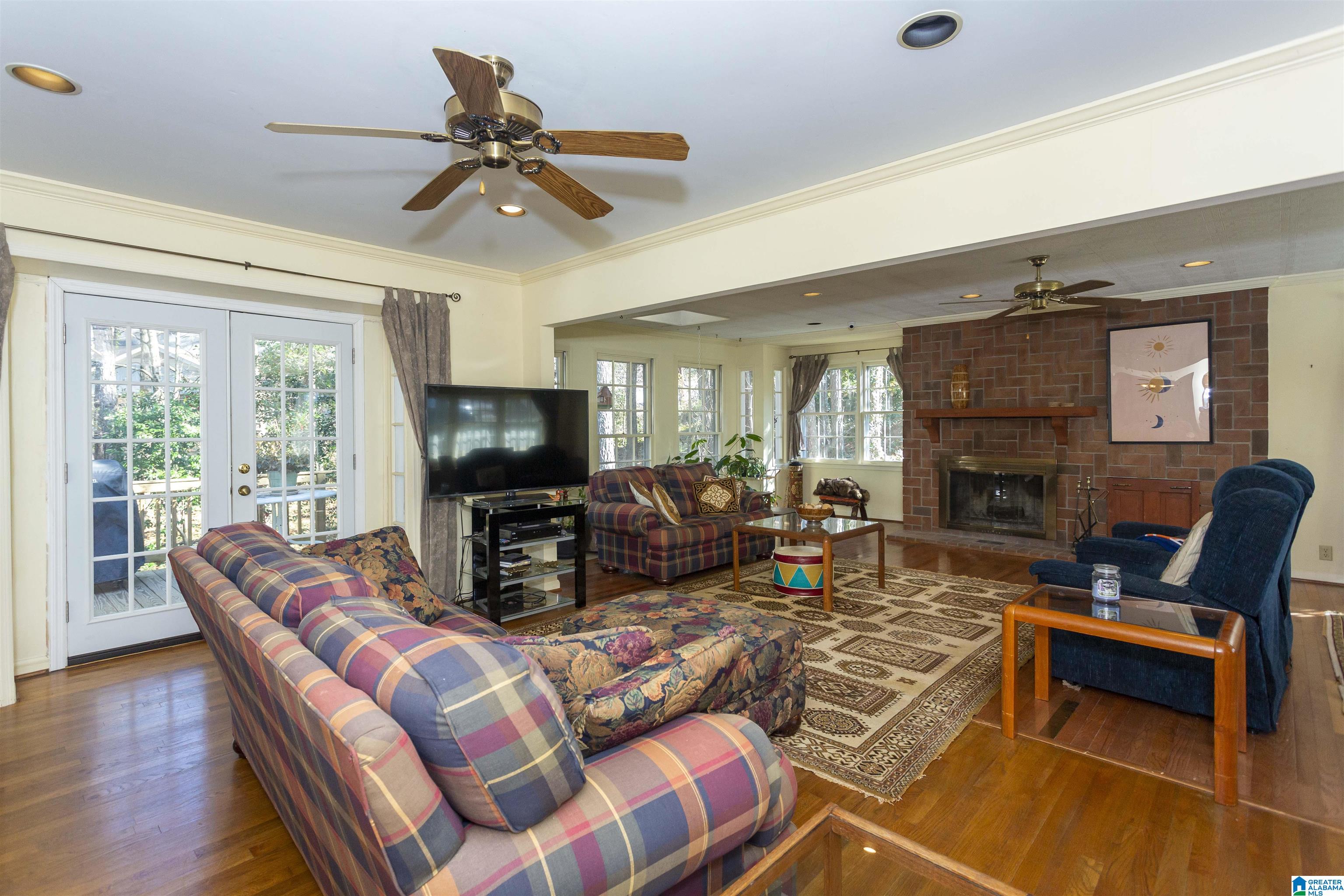 405 Hillyer High Road Anniston, AL 36207 - Photo 4 of 50