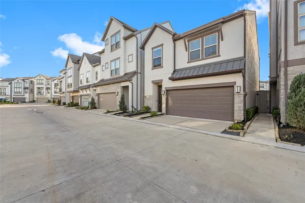 $3,250 | 817 Kamano Avenue, Houston, TX 77008