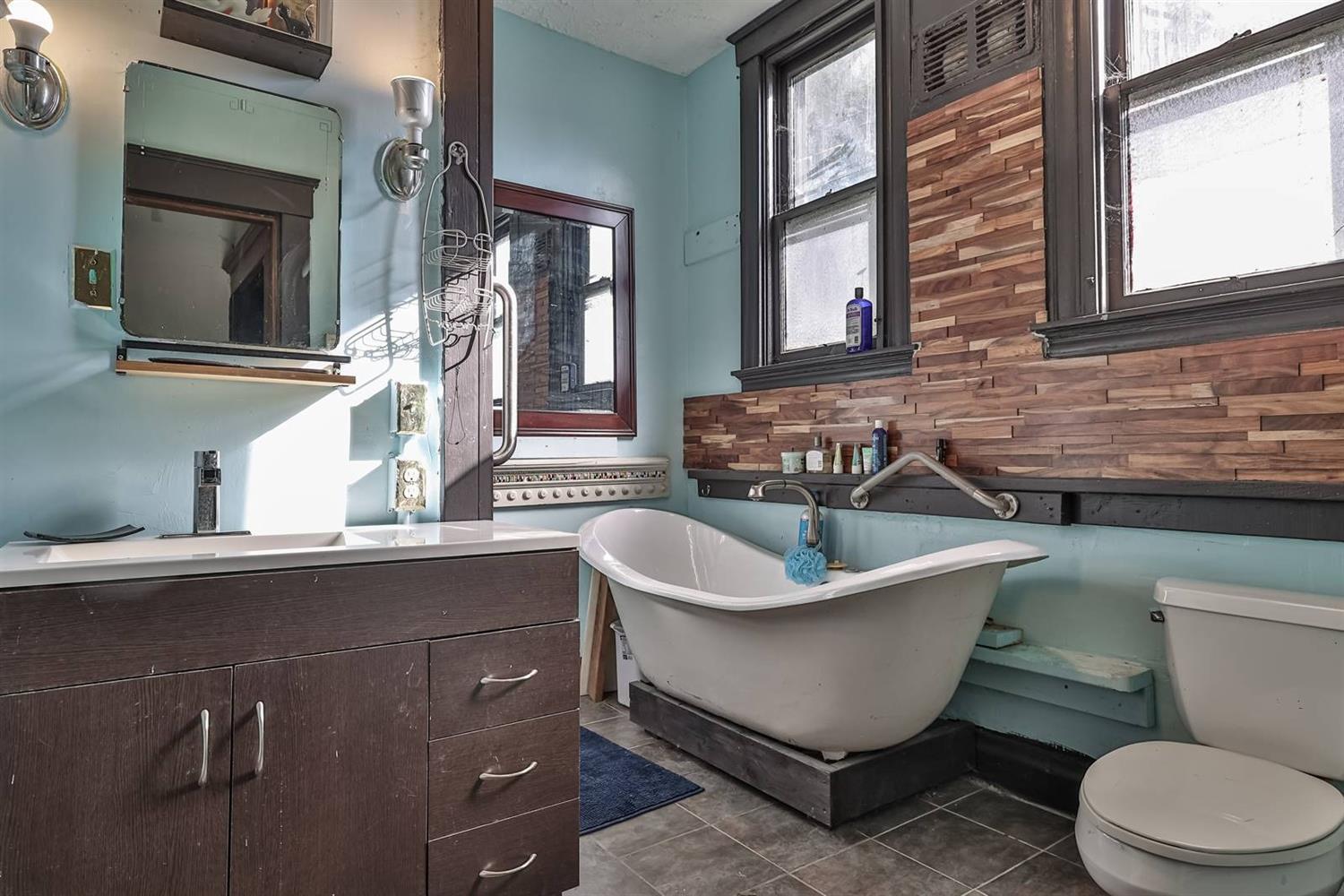 4735 Winton Road Cincinnati, OH 45232 - Photo 22 of 34 Gallery Image 22