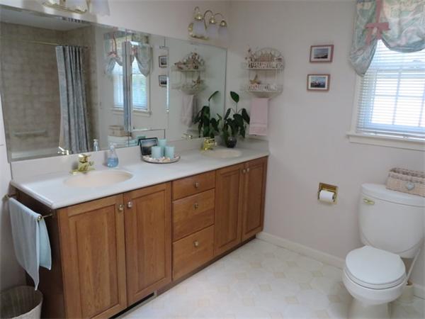 19 Oak Hill Road Greenfield, MA 01301 - Photo 12 of 14 Gallery Image 12