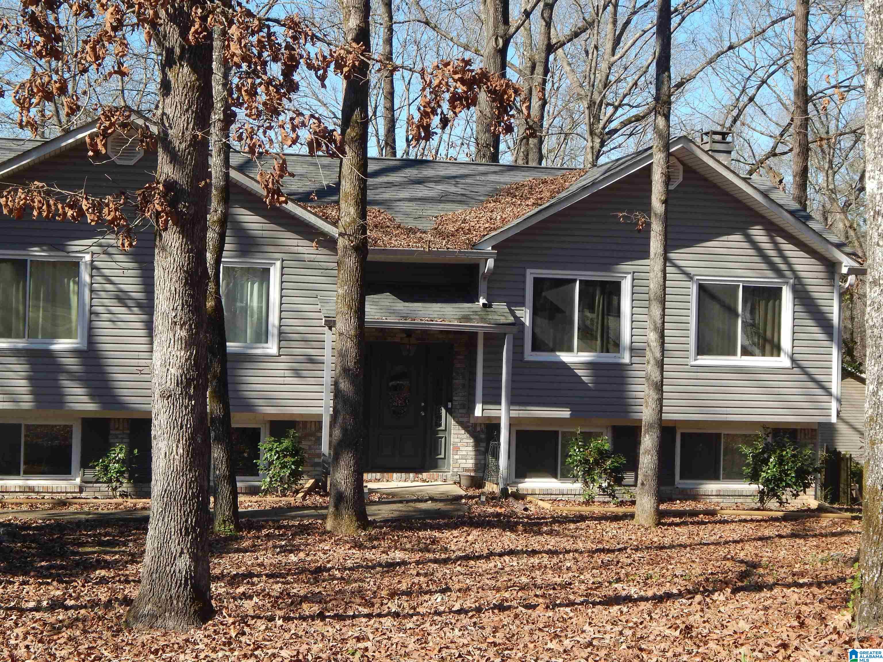 1804 Smoke Tree Lane Alabaster, AL 35007 - Photo 2 of 50