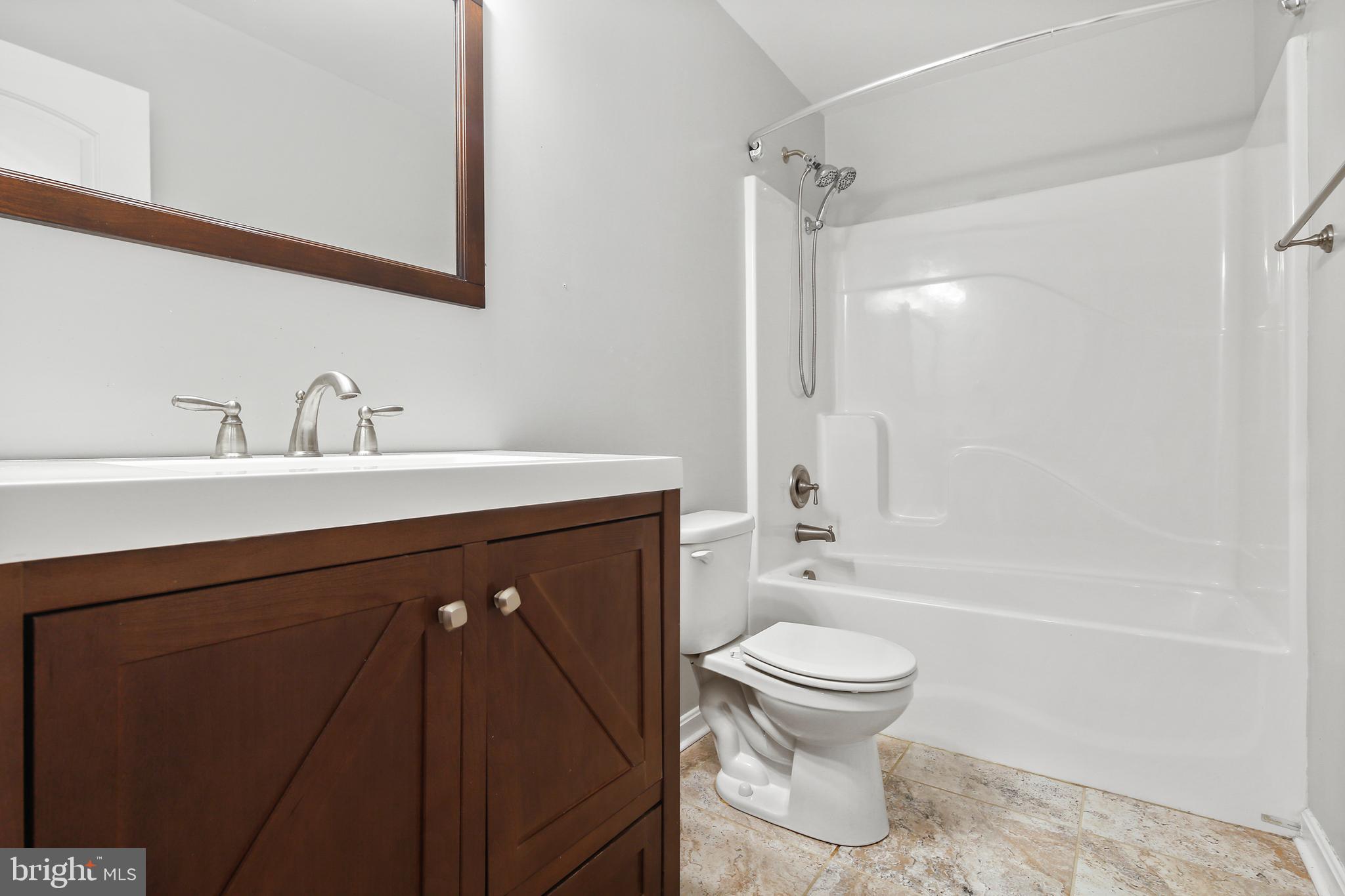 617 Cedar Hill Road Baltimore, MD 21225 - Photo 28 of 38 Lower Level Full Bath w/ Tub Shower