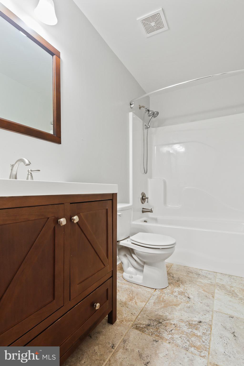 617 Cedar Hill Road Baltimore, MD 21225 - Photo 29 of 38 Lower Level Full Bath