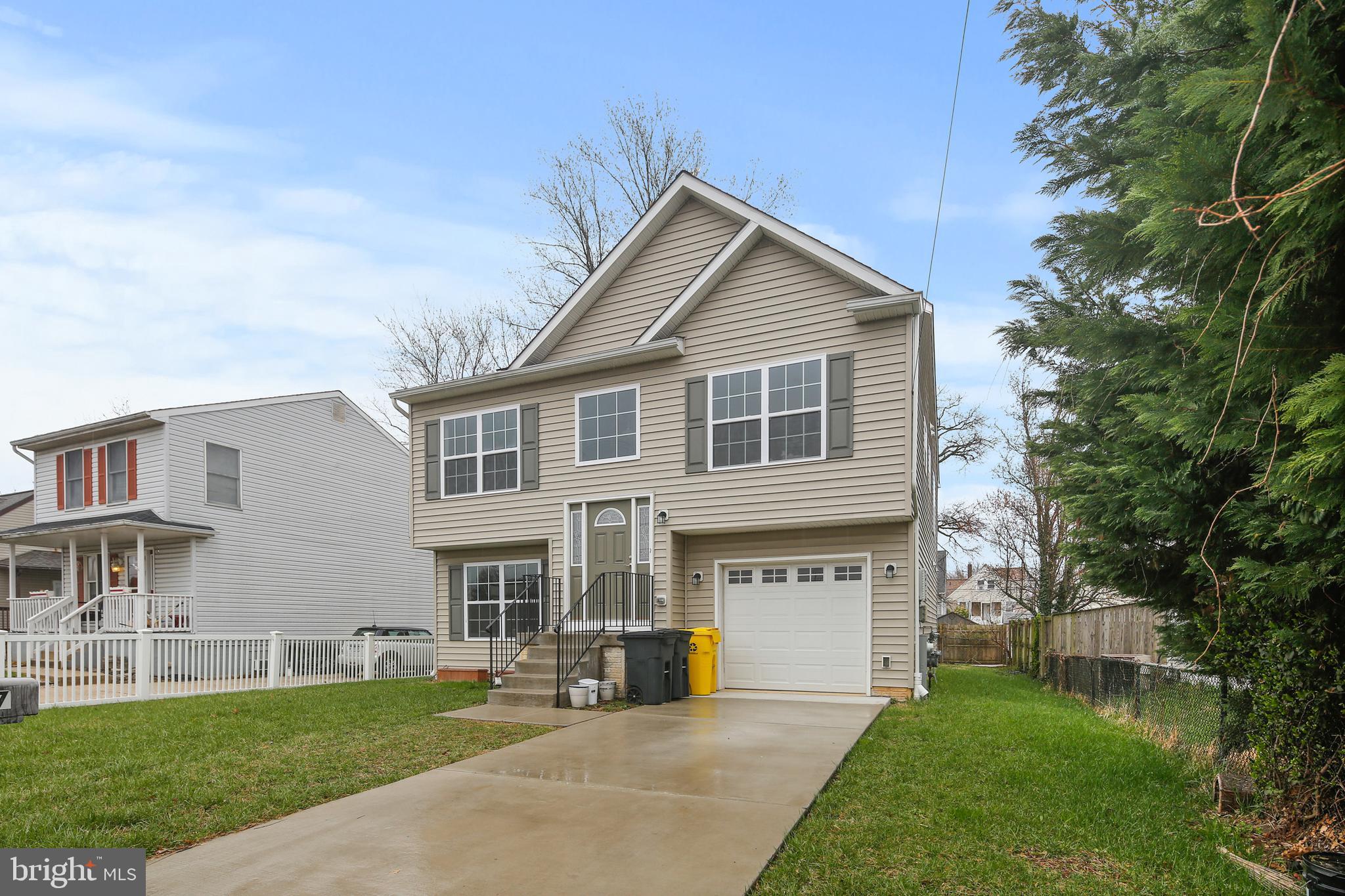 617 Cedar Hill Road Baltimore, MD 21225 - Photo 34 of 38 Exterior Front w/ Garage