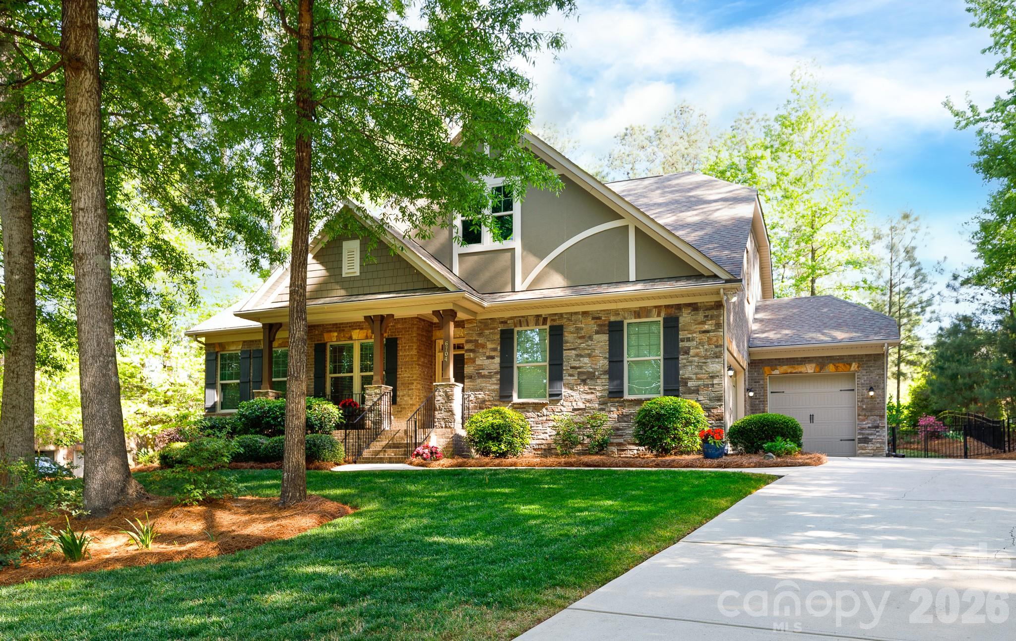 6704 Montgomery Road Lake Wylie, SC 29710 - Photo 2 of 41