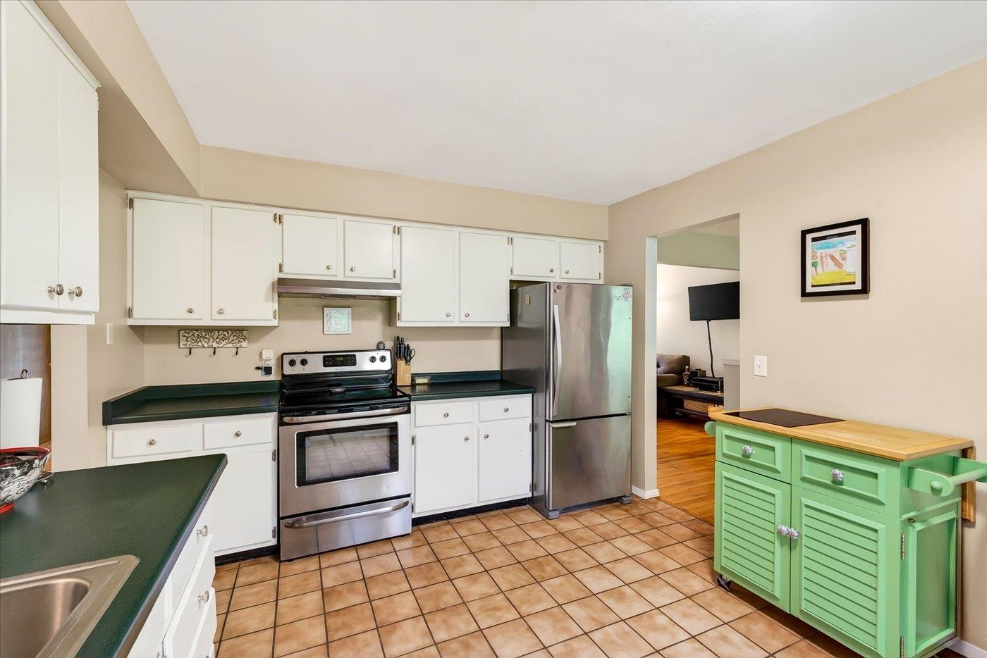 5318 Kingsbridge Road Madison, WI 53714 - Photo 18 of 47