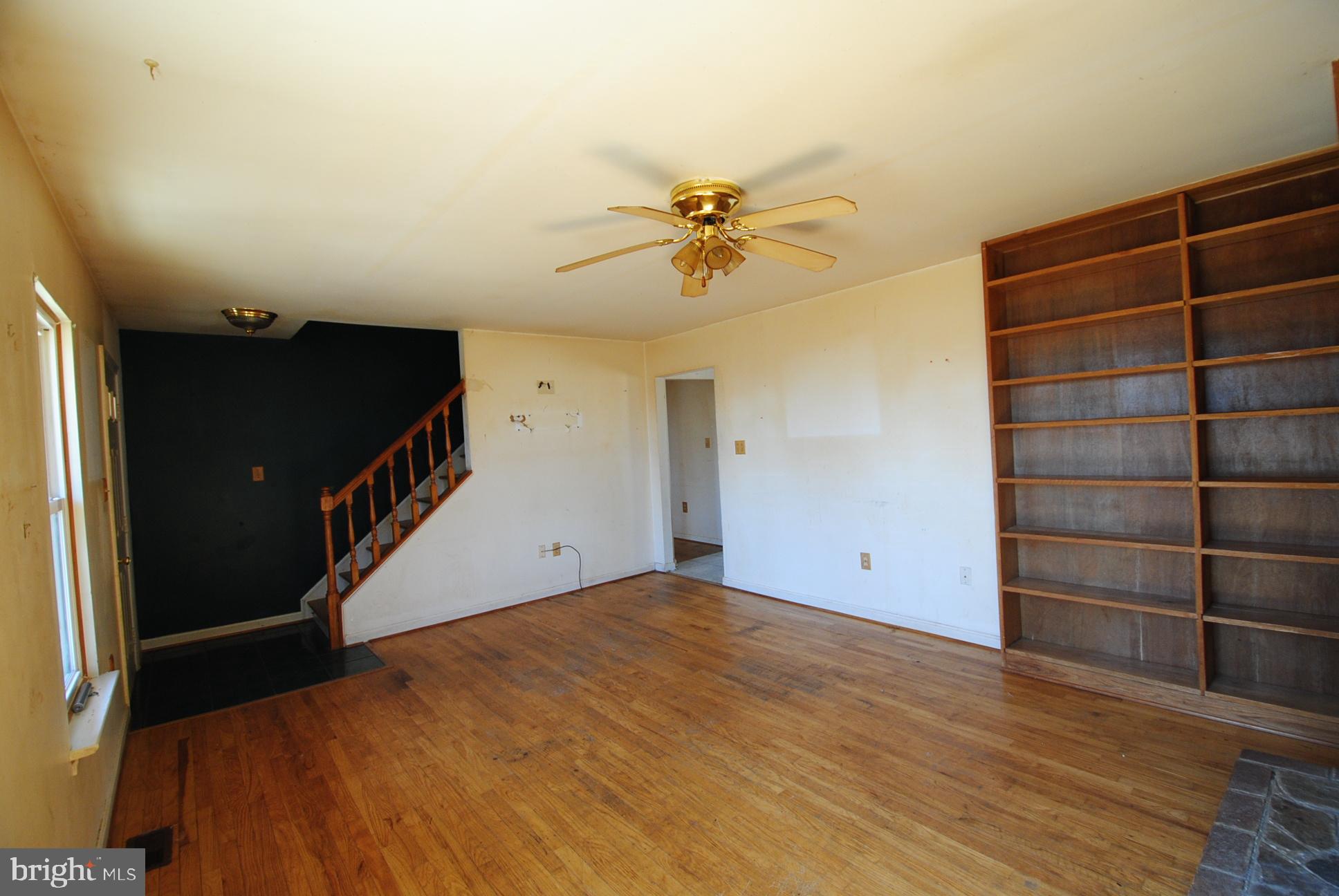 135 Ridge Drive Chester Gap, VA 22623 - Photo 13 of 29 Gallery Image 13