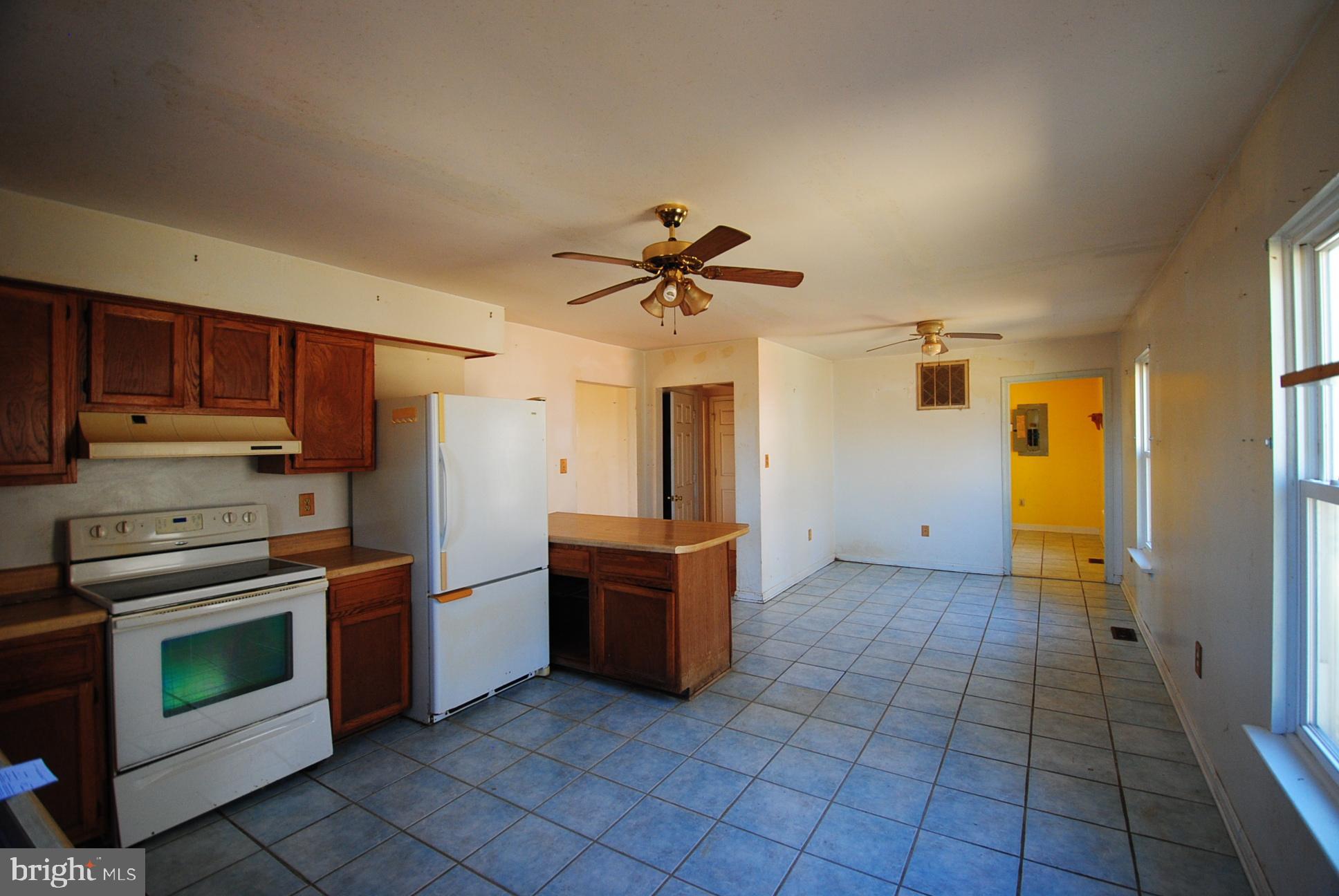 135 Ridge Drive Chester Gap, VA 22623 - Photo 15 of 29 Gallery Image 15