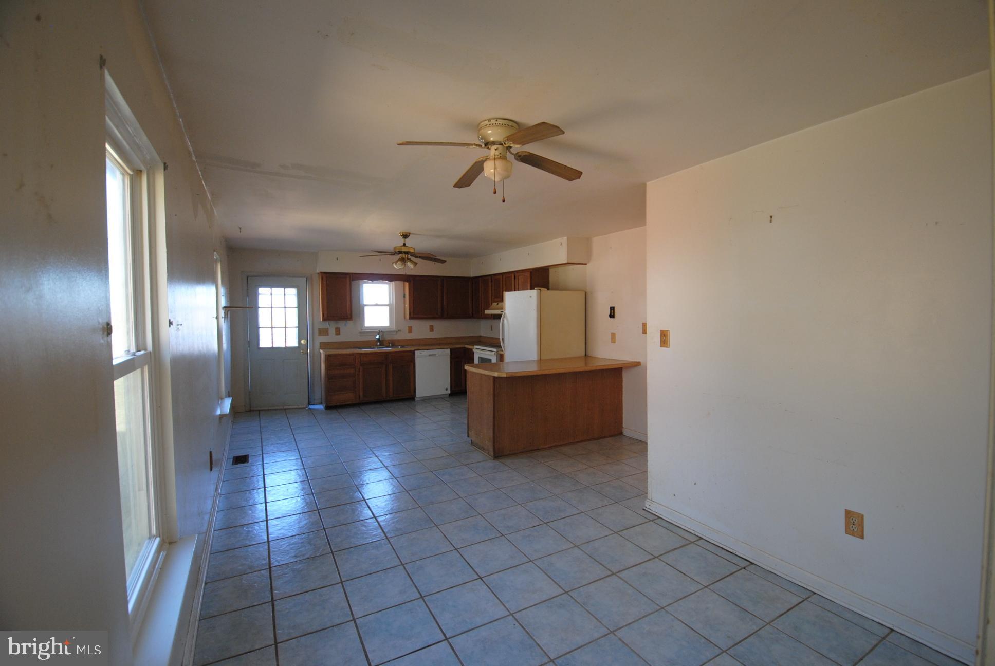 135 Ridge Drive Chester Gap, VA 22623 - Photo 17 of 29 Gallery Image 17