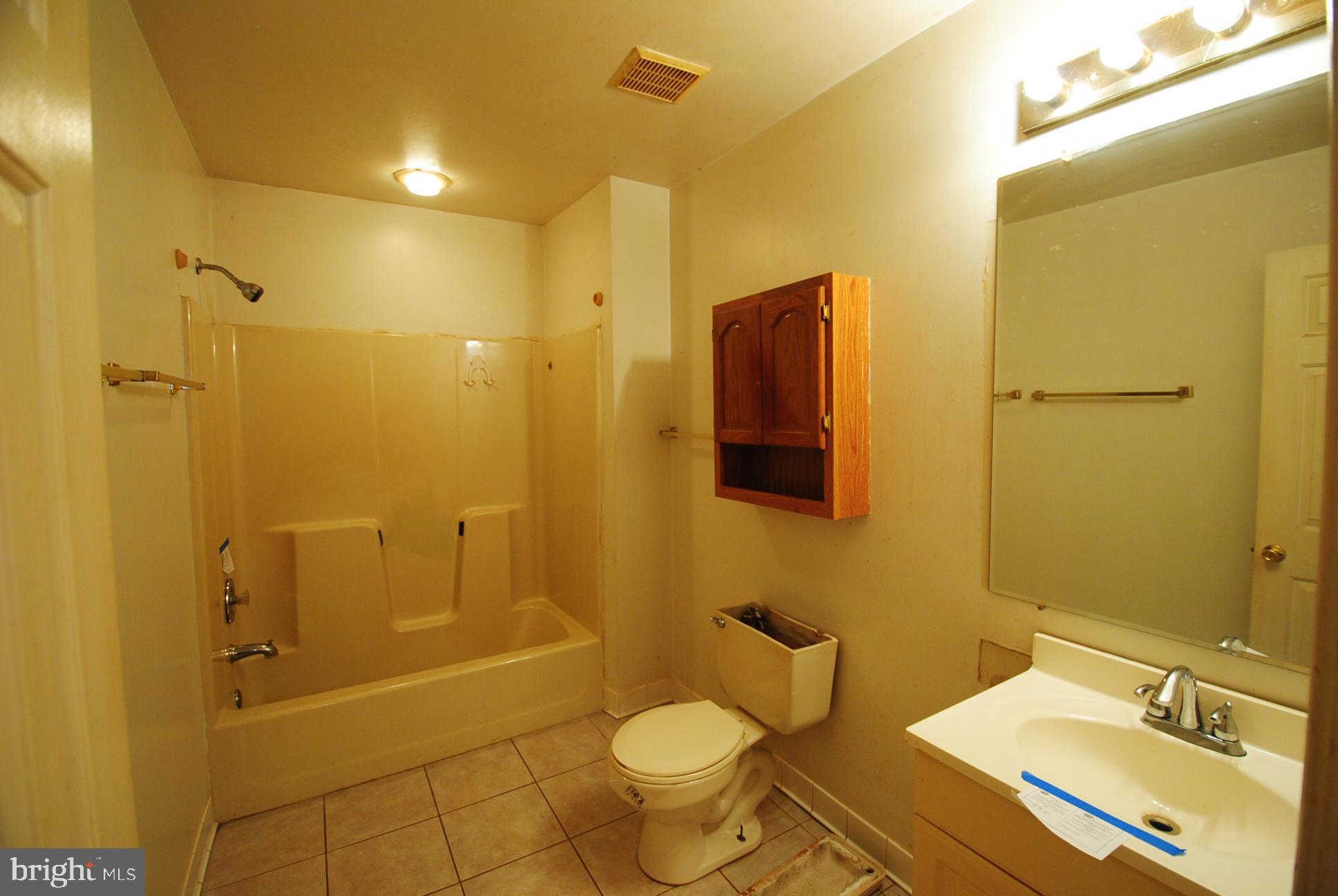 135 Ridge Drive Chester Gap, VA 22623 - Photo 18 of 29 Gallery Image 18