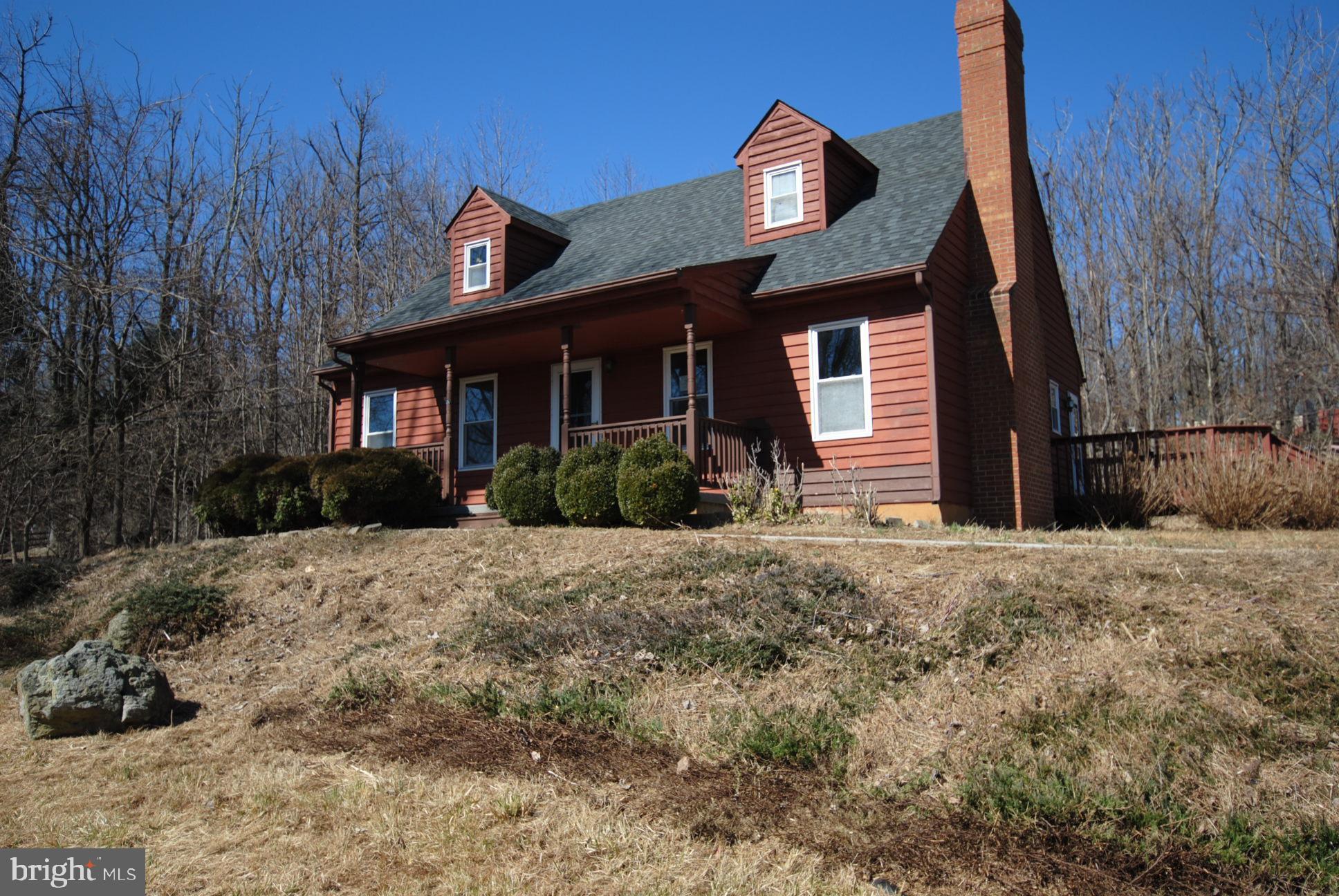 135 Ridge Drive Chester Gap, VA 22623 - Photo 3 of 29 Gallery Image 3
