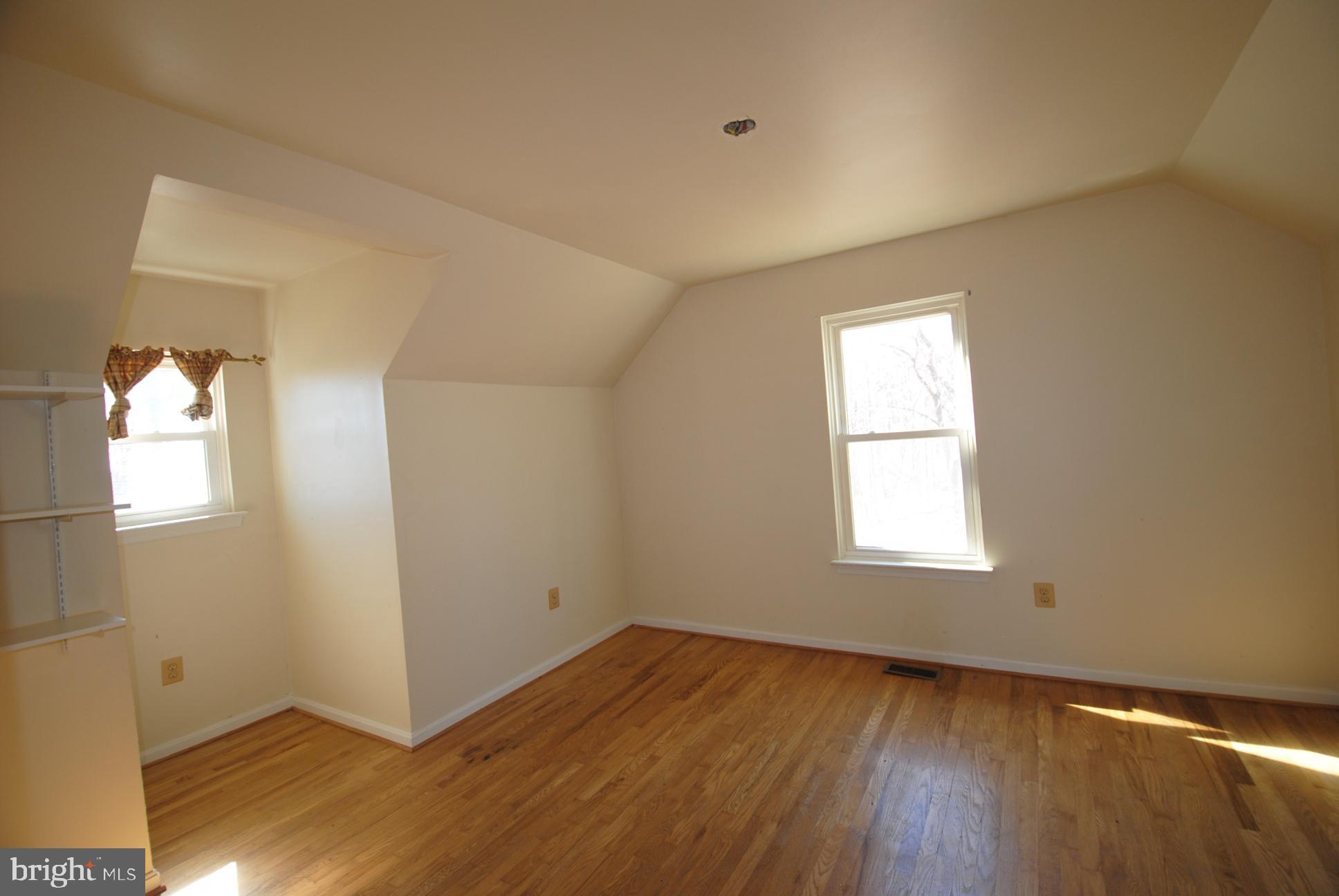 135 Ridge Drive Chester Gap, VA 22623 - Photo 22 of 29 Gallery Image 22
