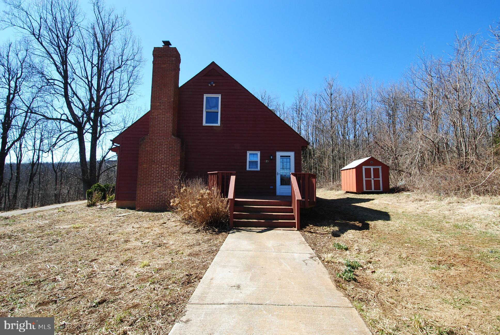 135 Ridge Drive Chester Gap, VA 22623 - Photo 5 of 29 Gallery Image 5