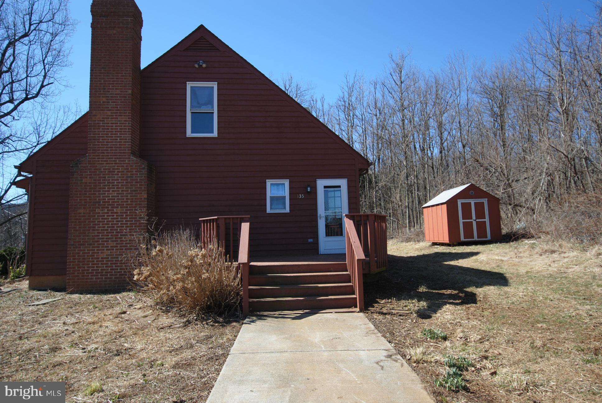 135 Ridge Drive Chester Gap, VA 22623 - Photo 6 of 29 Gallery Image 6