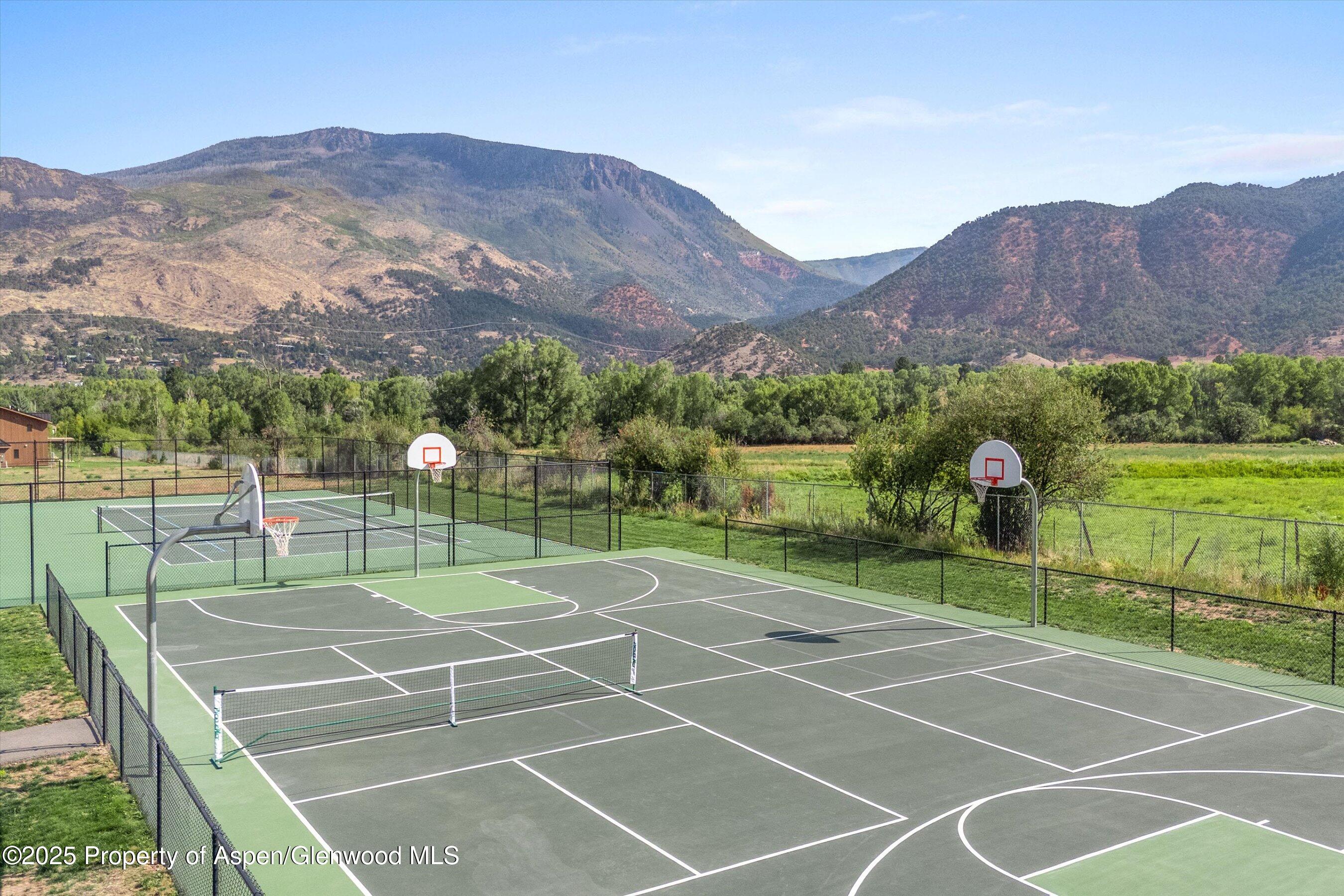 337 Stotts Mill Road Basalt, CO 81621 - Photo 22 of 24 a view of a basketball court