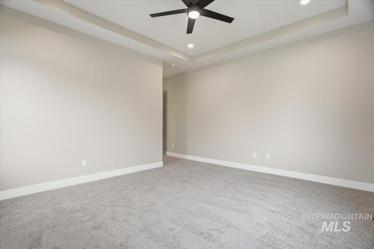 846 North Falling Water Way Eagle, ID 83616 - Photo 18 of 36