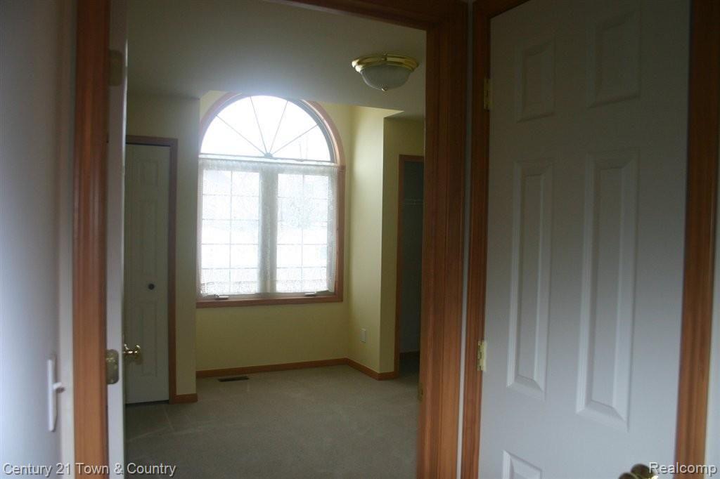 552 Stone Ridge Court Almont, MI 48003 - Photo 15 of 21 2nd bedroom