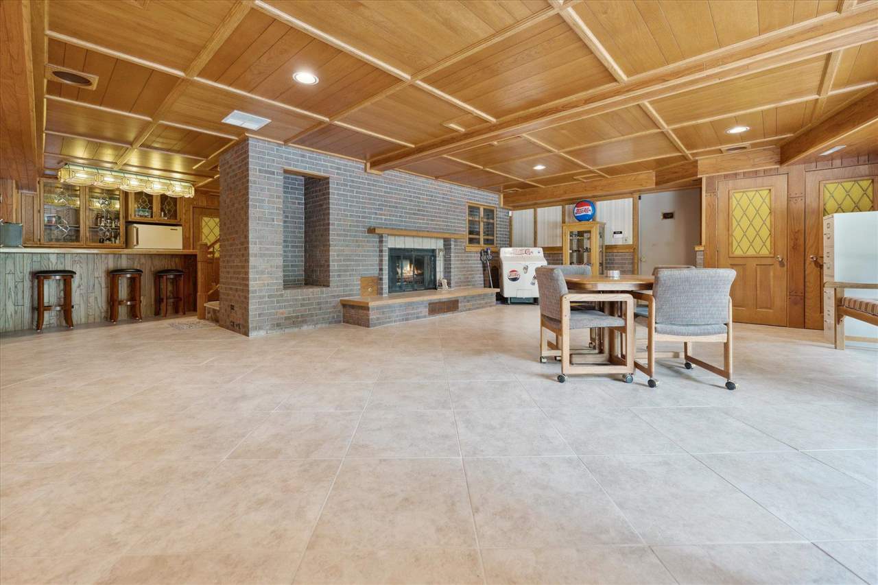 3685 Stone Road Northeast Solon, IA 52333 - Photo 33 of 63 Gallery Image 33