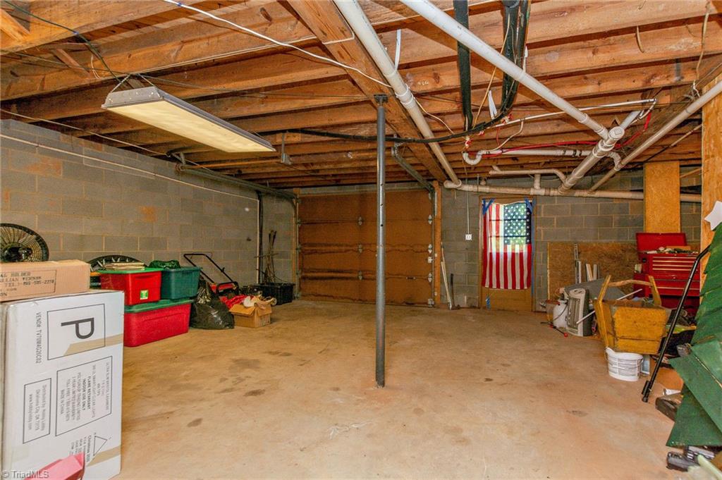 2463 Helmstetler Road Lexington, NC 27295 - Photo 40 of 49