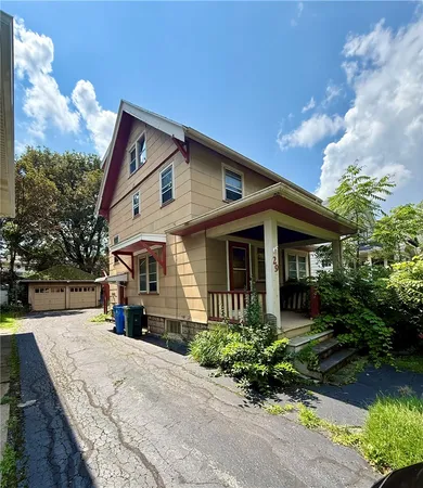 $2,100 | 29 Highland Avenue, Rochester, NY 14620