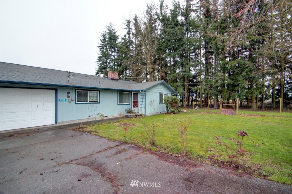 9909 Avon Allen Road Burlington, WA 98233 - Photo 2 of 25