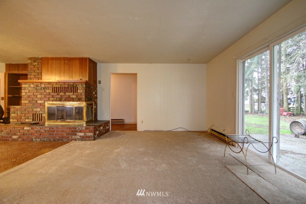 9909 Avon Allen Road Burlington, WA 98233 - Photo 12 of 25