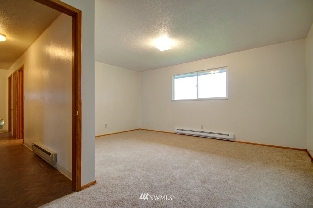 9909 Avon Allen Road Burlington, WA 98233 - Photo 14 of 25