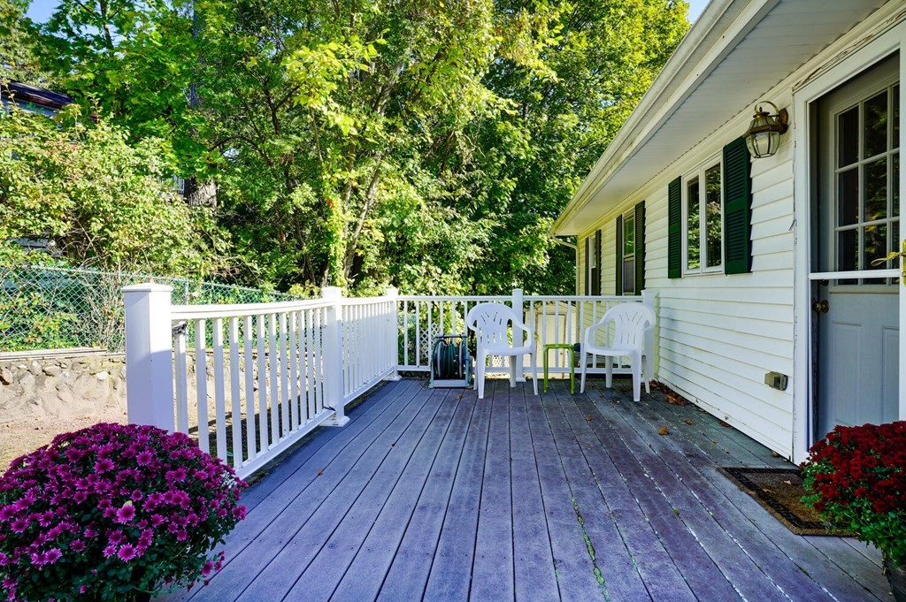 139 Winchester Road Arlington, MA 02474 - Photo 3 of 26