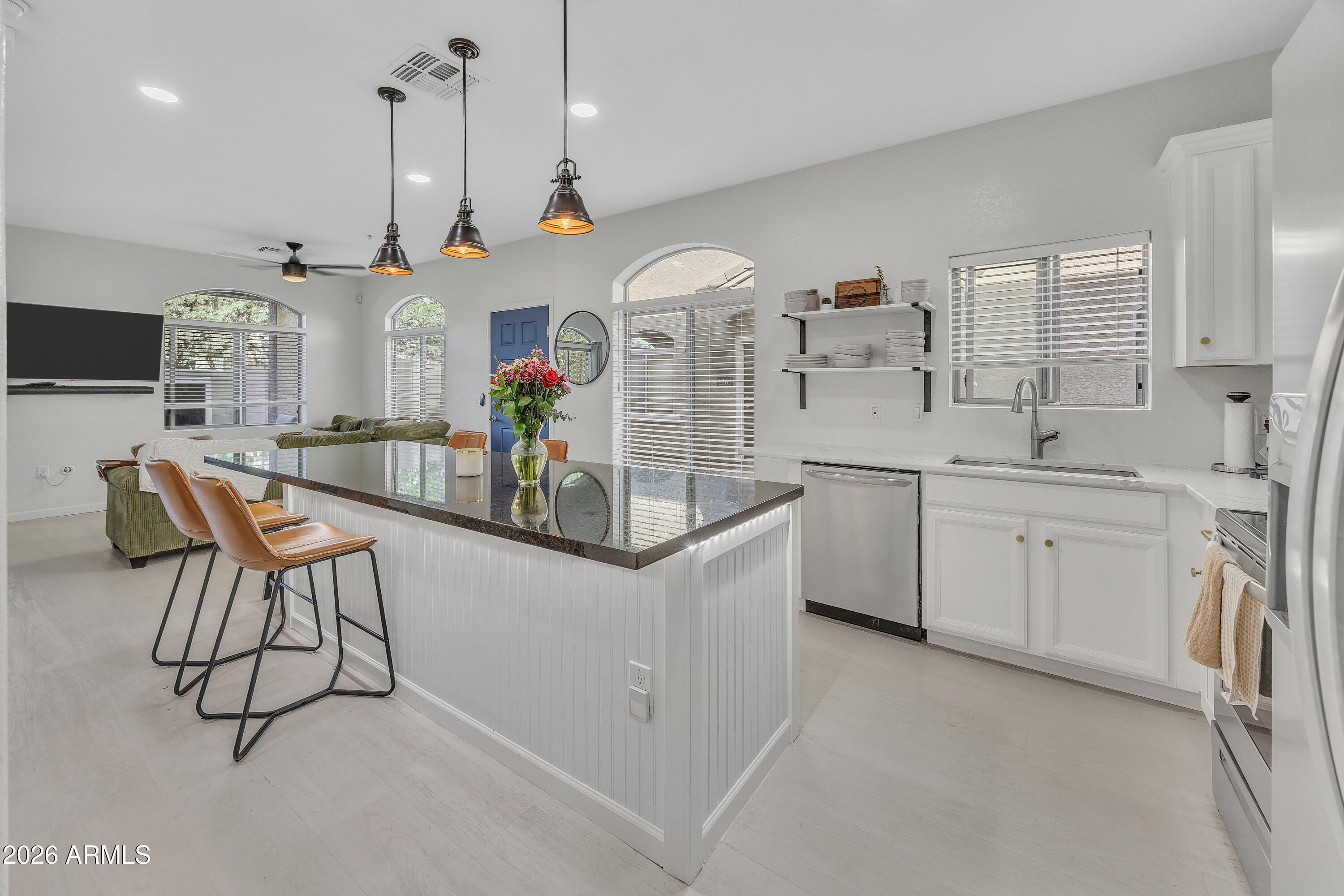 280 South Evergreen Road, Unit 1263 Tempe, AZ 85288 - Photo 6 of 32 a view of a kitchen and microwave