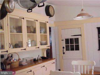 27 Heathcote Road Kingston, NJ 08528 - Photo 4 of 6