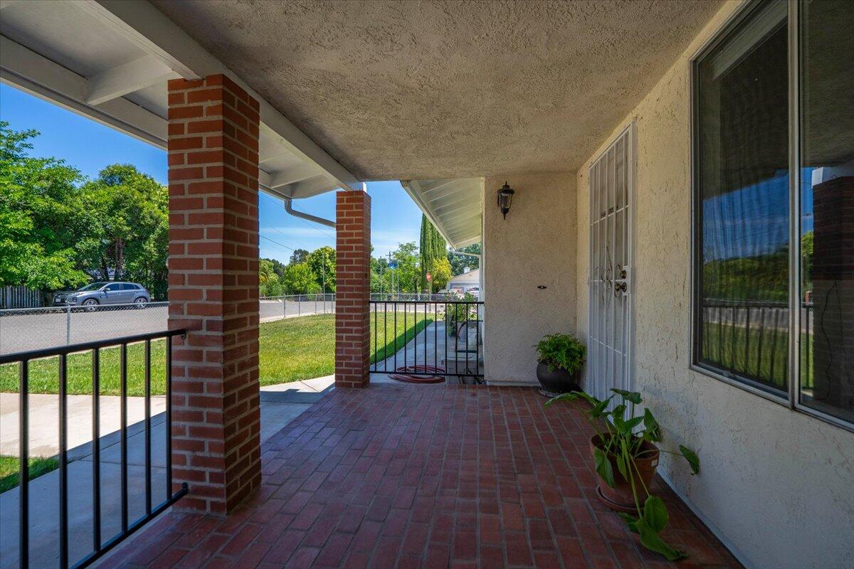 1335 Franzel Road Red Bluff, CA 96080 - Photo 34 of 39 1335 Franzel Rd Covered Porch