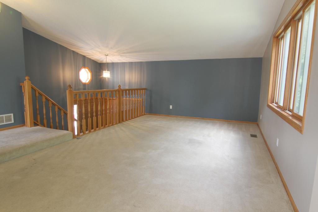 7091 Blake Path Inver Grove Heights, MN 55076 - Photo 14 of 31 Gallery Image 14