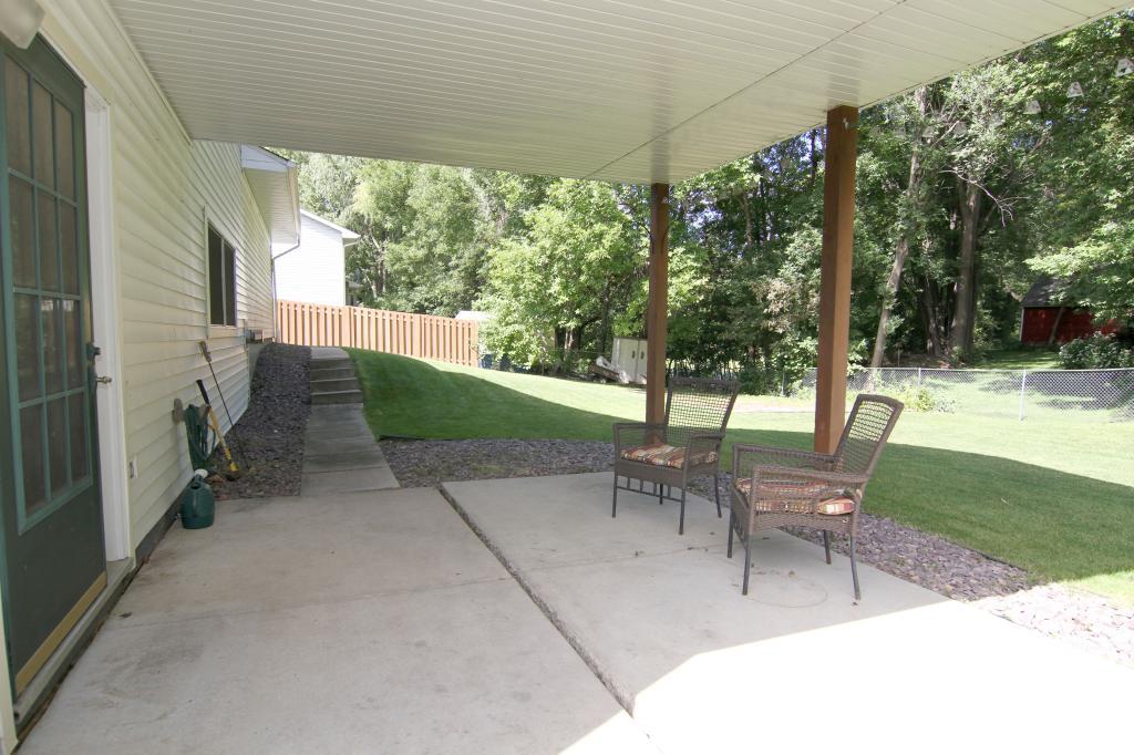 7091 Blake Path Inver Grove Heights, MN 55076 - Photo 5 of 31 Gallery Image 5