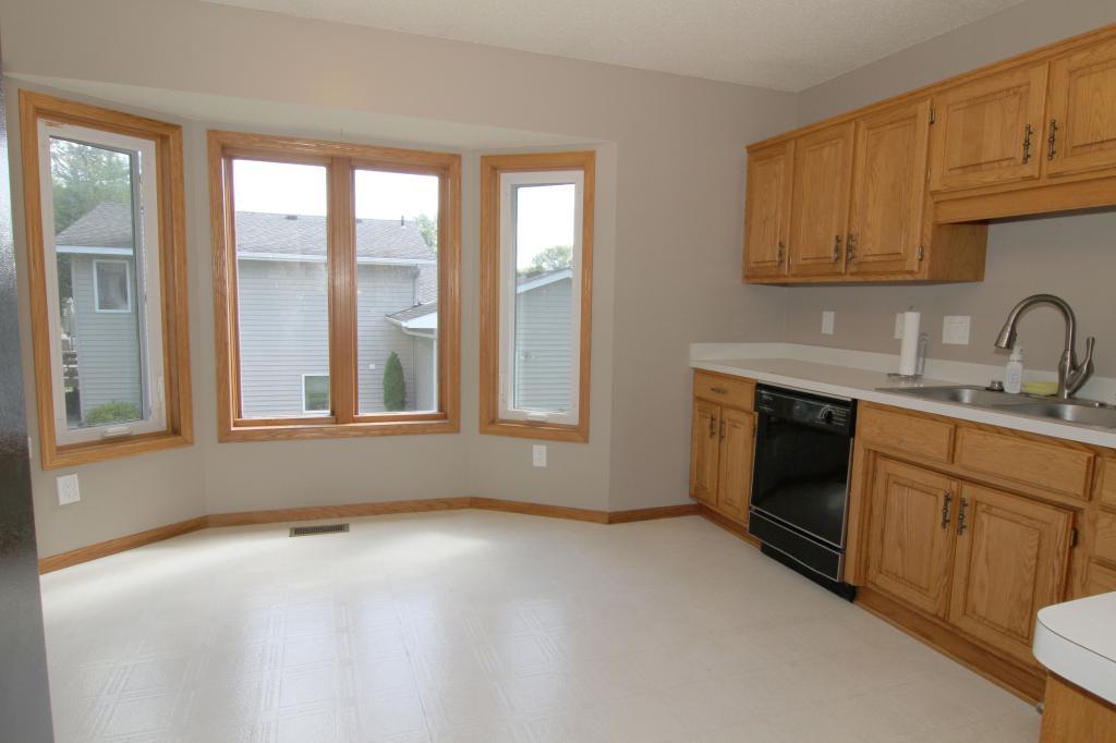 7091 Blake Path Inver Grove Heights, MN 55076 - Photo 6 of 31 Gallery Image 6