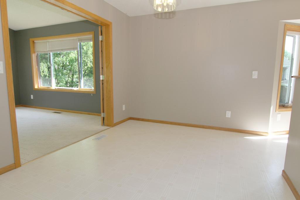 7091 Blake Path Inver Grove Heights, MN 55076 - Photo 10 of 31 Gallery Image 10