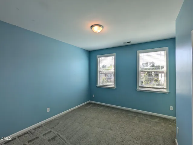 a view of empty room with window