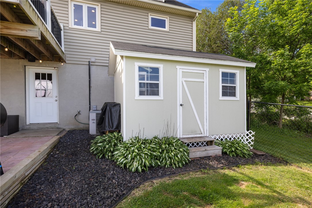 301 Ridge Road Ontario, NY 14519 - Photo 43 of 50