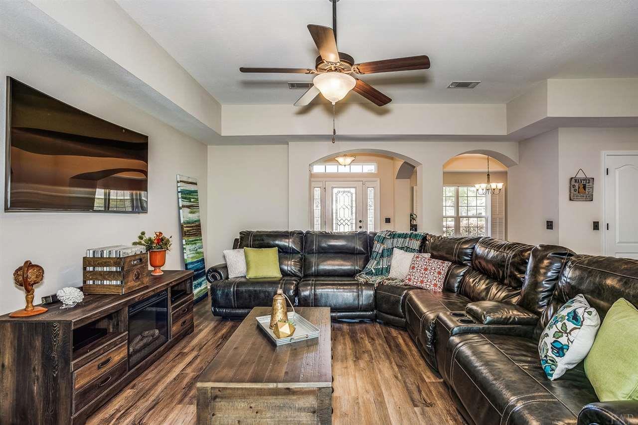 7299 Farmers Road Pensacola, FL 32526 - Photo 4 of 35 Gallery Image 4