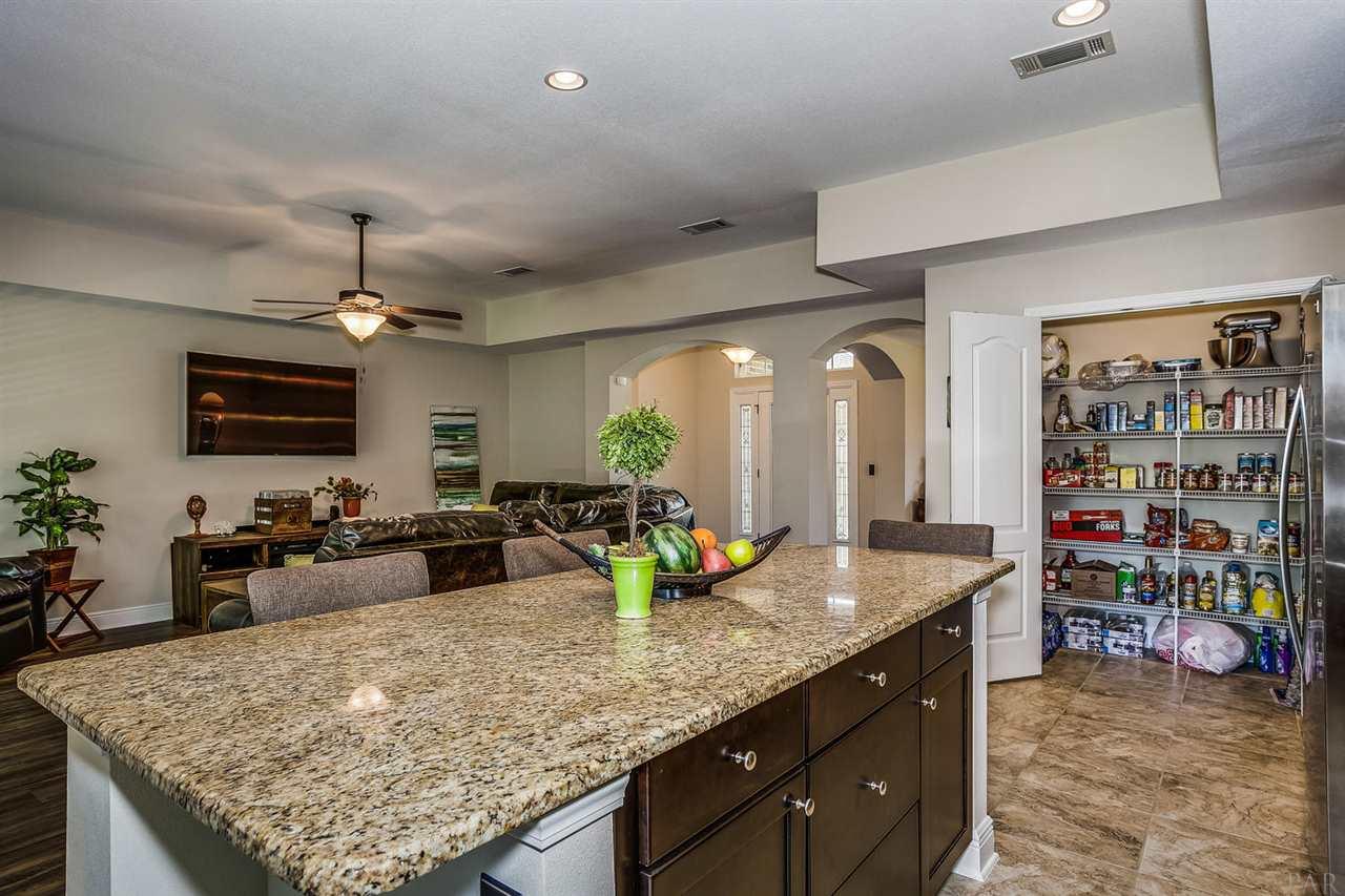 7299 Farmers Road Pensacola, FL 32526 - Photo 9 of 35 Gallery Image 9
