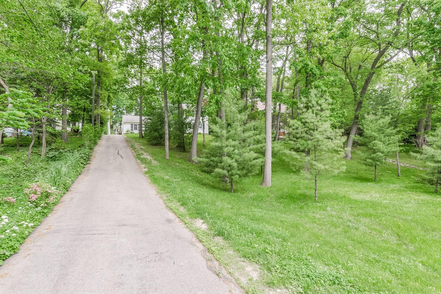 2355 Devonshire Road Ann Arbor, MI 48104 - Photo 29 of 37 Photo 29