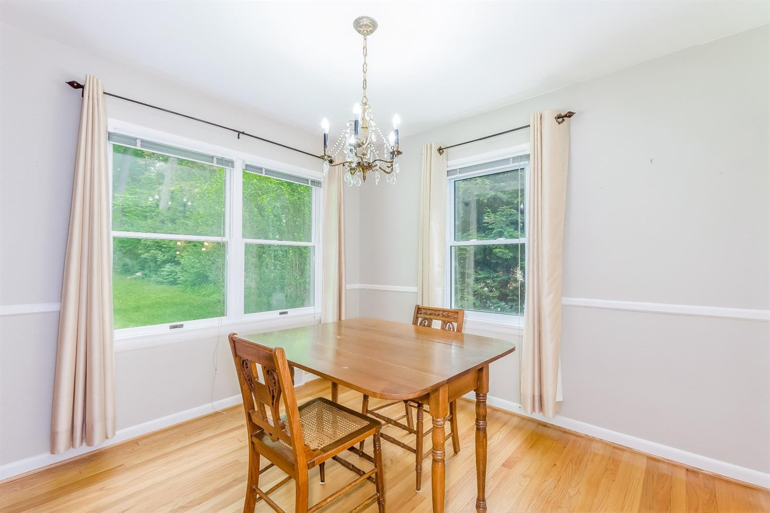 2355 Devonshire Road Ann Arbor, MI 48104 - Photo 10 of 37 Photo 10