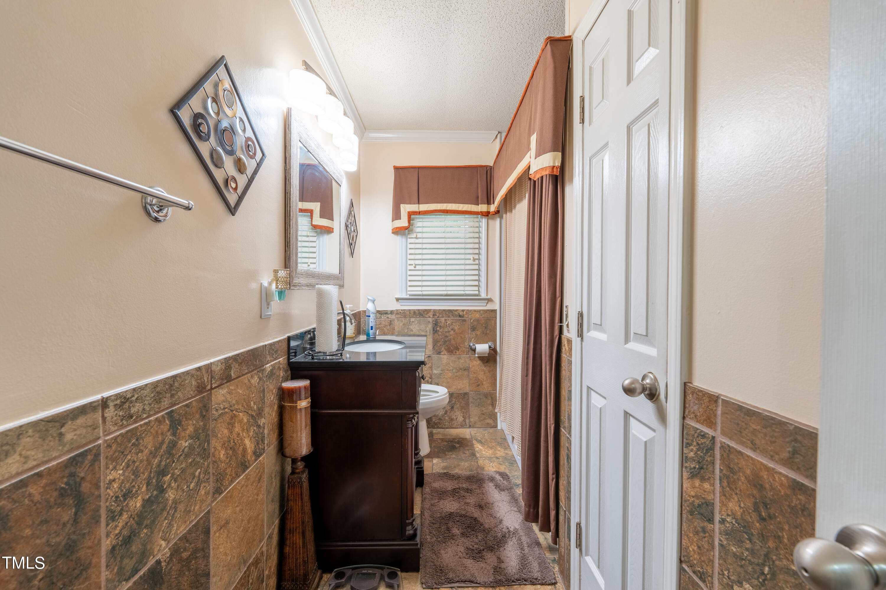 912 Cooper Road Raleigh, NC 27610 - Photo 7 of 21 A7400070-HDR