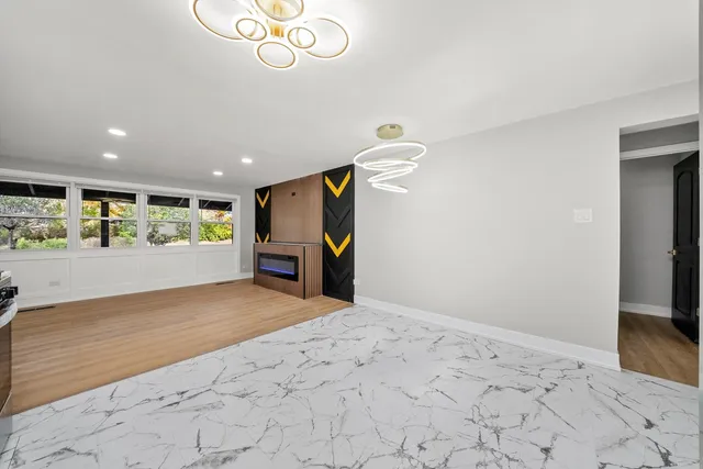 $289,900 | 4421 179th Street, Country Club Hills, IL 60478